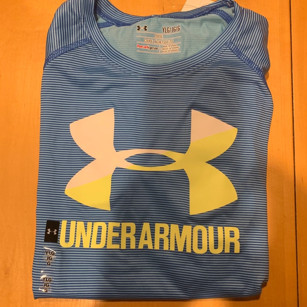 Girls YL Under Armour SS HeatGear Shirt